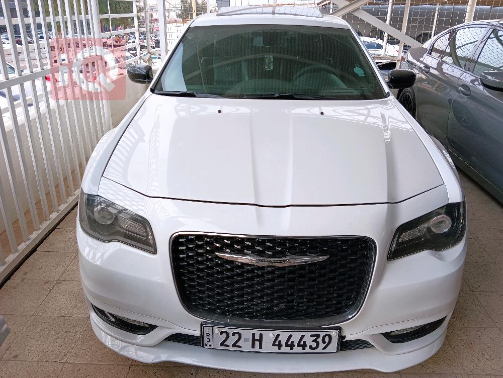 کرایسلەر 300